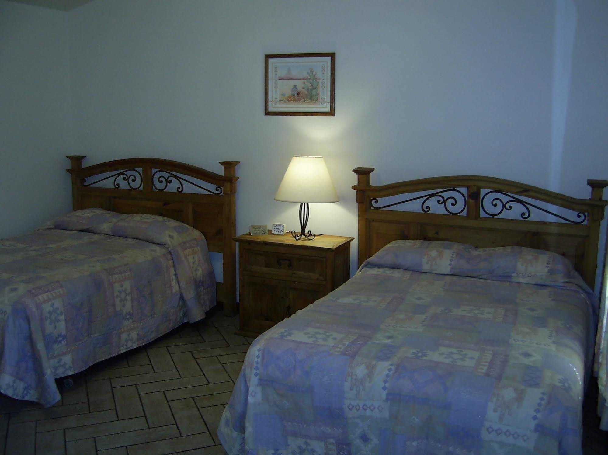 Buffalo Chip'S Ranch House Motel Bonita Springs Extérieur photo